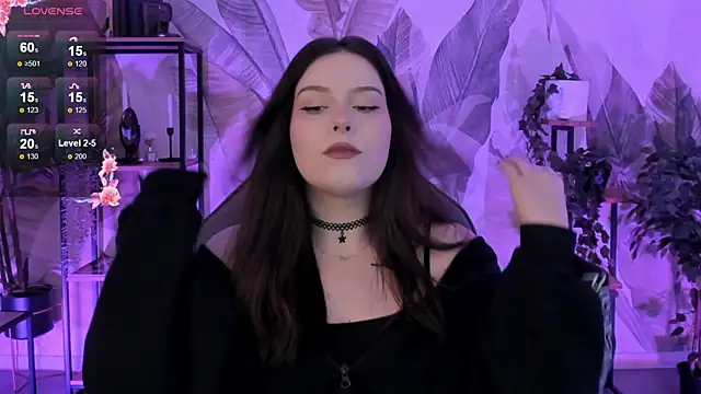 CoralineKeyns online show from 10-24-25, 07:51