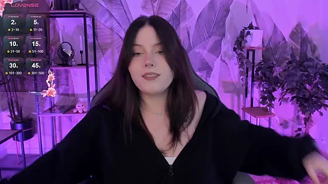 CoralineKeyns online show from 09-28-25, 05:25