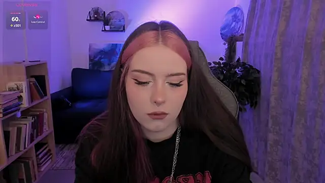CoralineKeyns online show from 07-17-26, 05:37