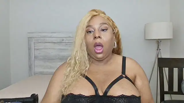 Carmen Cream online show from 11-08-25, 11:58