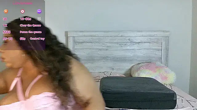 Carmen Cream online show from 07-08-26, 06:25