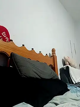 Nicolaskribeiro online show from 11-22-25, 07:02