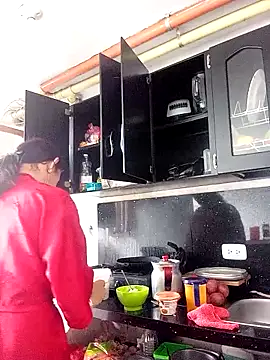 Cameron puppy online show from 12-04-25, 06:51