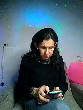 Cameron puppy online show from 12-16-25, 06:50