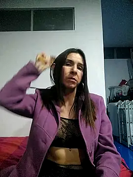 Cameron puppy online show from 06-14-26, 04:46