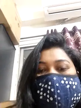 Snapshot of indianlisa5 chatting on 02-04-26, 08:48 indianlisa5 online show from 02-04-26, 08:48