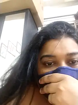 Snapshot of indianlisa5 chatting on 11-25-25, 08:42 indianlisa5 online show from 11-25-25, 08:42