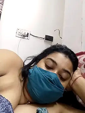 Snapshot of indianlisa5 chatting on 02-05-25, 05:20 indianlisa5 online show from 02-05-25, 05:20