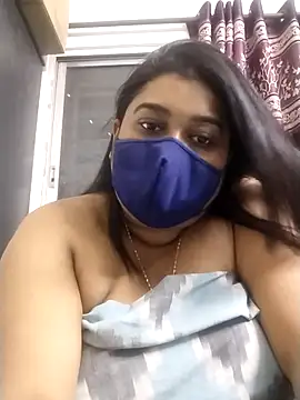 Snapshot of indianlisa5 chatting on 10-08-25, 08:42 indianlisa5 online show from 10-08-25, 08:42