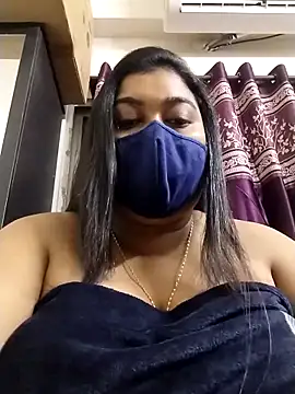 Snapshot of indianlisa5 chatting on 09-18-25, 11:30 indianlisa5 online show from 09-18-25, 11:30