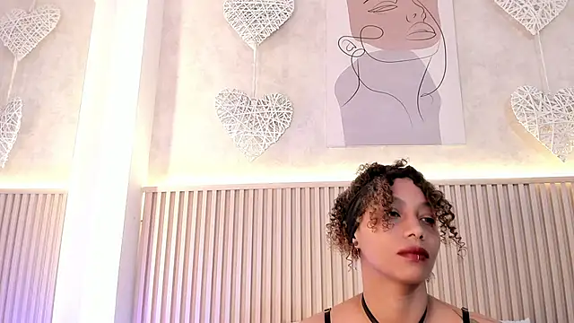 Snapshot of daiana_curly chatting on 10-08-25, 07:25 daiana curly online show from 10-08-25, 07:25