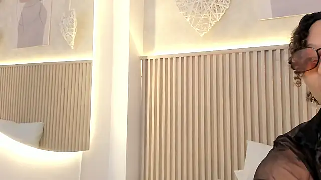 daiana curly online show from 03-17-26, 07:39