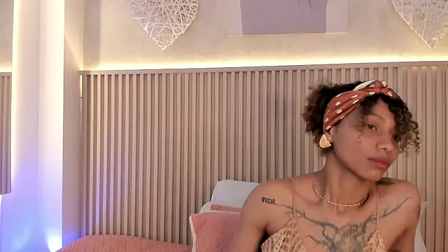 daiana curly online show from 01-08-26, 08:26