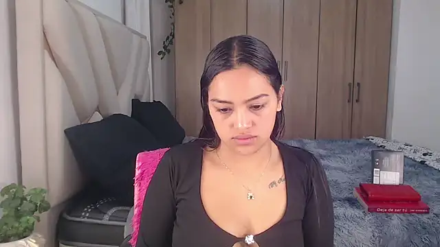 fairylatin222 online show from 03-19-25, 08:12