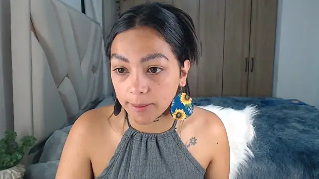 fairylatin222 online show from 03-22-25, 10:39