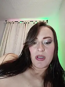 JadeHiilton online show from 11-19-25, 07:58