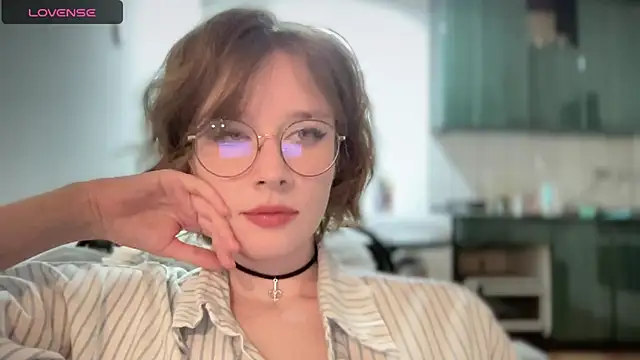 Snapshot of ms_christiana chatting on 11-19-25, 01:38 ms christiana online show from 11-19-25, 01:38
