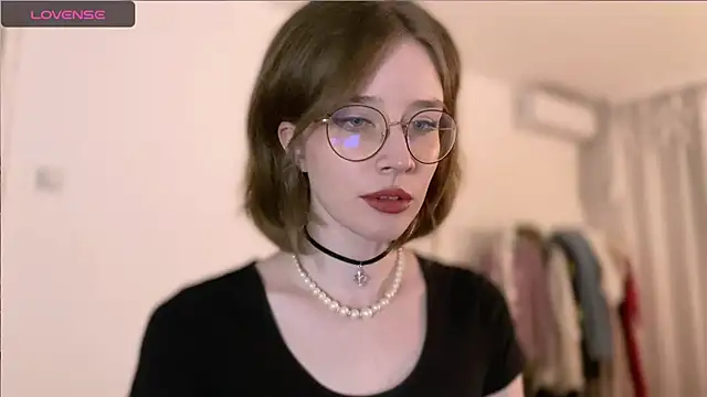 Snapshot of ms_christiana chatting on 01-11-26, 05:42 ms christiana online show from 01-11-26, 05:42