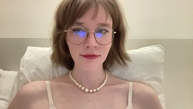 Snapshot of ms_christiana chatting on 05-14-26, 08:17 ms christiana online show from 05-14-26, 08:17