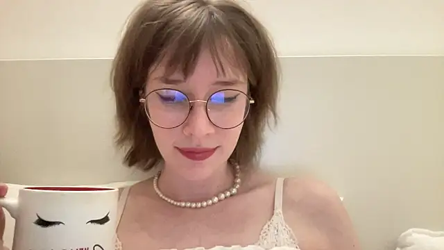 Snapshot of ms_christiana chatting on 05-20-26, 07:00 ms christiana online show from 05-20-26, 07:00