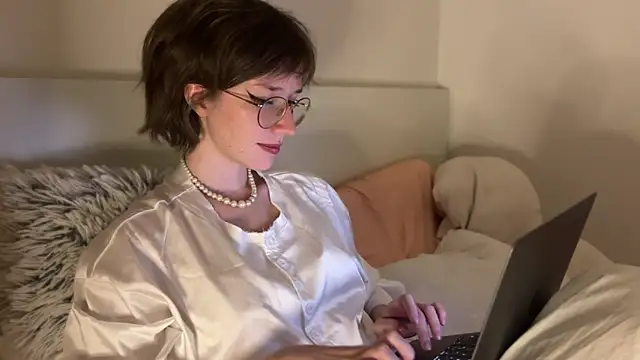 Snapshot of ms_christiana chatting on 07-01-26, 07:47 ms christiana online show from 07-01-26, 07:47