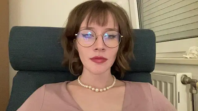 Snapshot of ms_christiana chatting on 05-08-26, 09:29 ms christiana online show from 05-08-26, 09:29