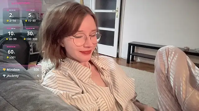 Snapshot of ms_christiana chatting on 12-19-25, 02:26 ms christiana online show from 12-19-25, 02:26