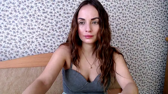 Snapshot of Tinadream20 chatting on 10-01-25, 07:57 Tinadream20 online show from 10-01-25, 07:57