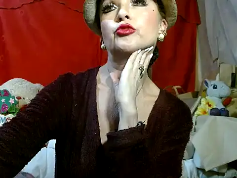 hottieperla online show from 01-14-26, 07:50