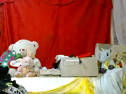 Snapshot of hottieperla chatting on 05-14-26, 06:05 hottieperla online show from 05-14-26, 06:05