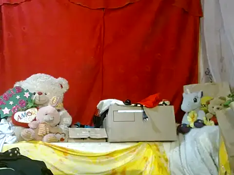 Snapshot of hottieperla chatting on 05-12-26, 06:03 hottieperla online show from 05-12-26, 06:03