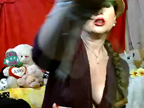 hottieperla online show from 04-17-26, 07:38