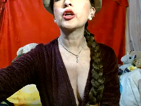 hottieperla online show from 06-27-26, 07:09