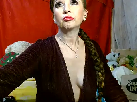 hottieperla online show from 06-19-26, 06:36