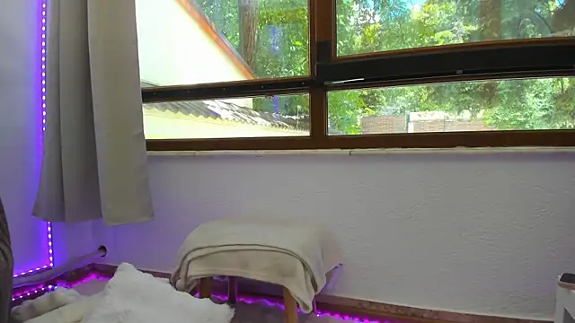Awesome Jolie online show from 05-29-26, 09:37