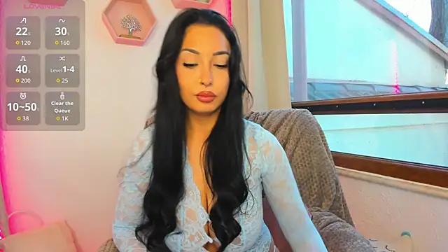 Awesome Jolie online show from 04-06-26, 05:30