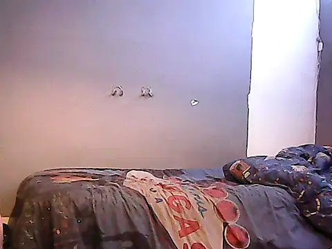 twinkerbell344 online show from 10-09-25, 11:27