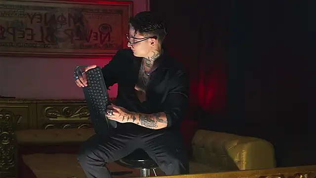 dantecoppolaa  online show from 03-26-26, 02:32