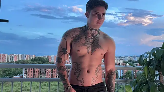 dantecoppolaa  online show from 04-18-26, 11:05