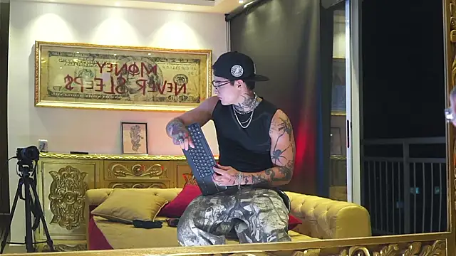 dantecoppolaa  online show from 03-05-26, 11:54