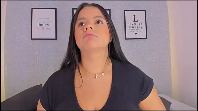 Natasha harper online show from 12-18-25, 12:53