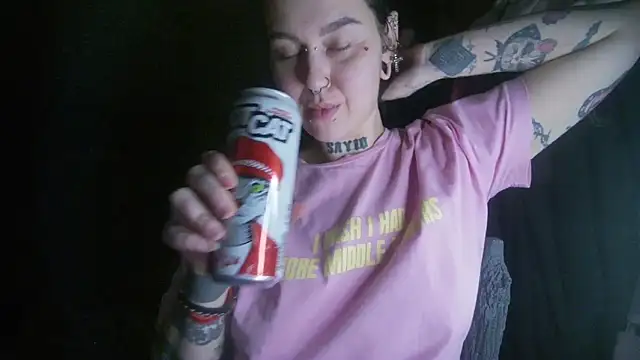 Snapshot of MoorderxDoll chatting on 01-31-25, 07:29 MoorderxDoll online show from 01-31-25, 07:29