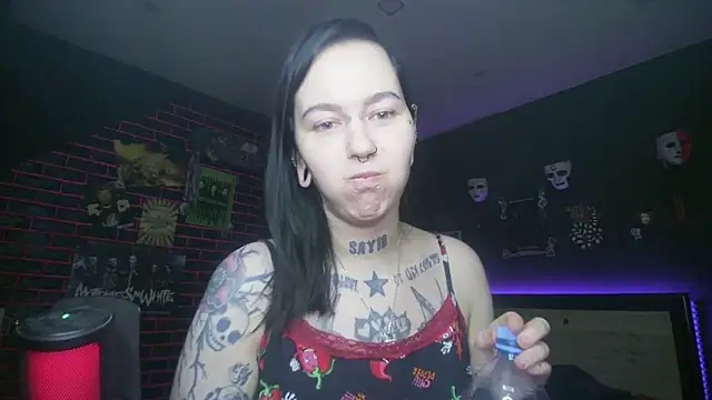 MoorderxDoll online show from 03-03-26, 07:21