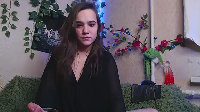 Tiny Witch online show from 03-19-25, 10:53