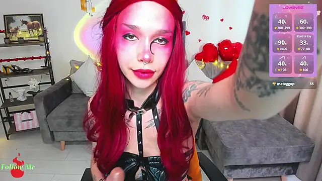 Snapshot of LeylaNoiry chatting on 02-19-25, 02:55 LeylaNoiry online show from 02-19-25, 02:55