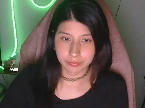 Snapshot of has_Zky chatting on 05-10-26, 12:58 has Zky online show from 05-10-26, 12:58