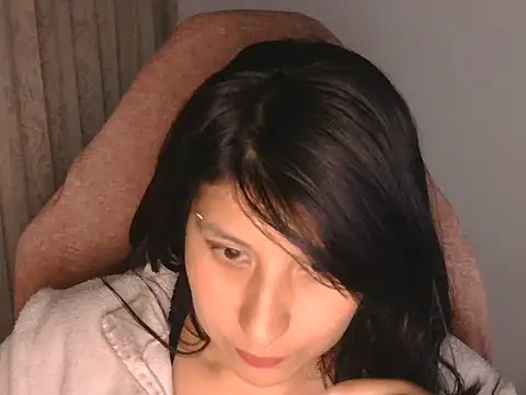 Snapshot of has_Zky chatting on 06-13-26, 05:05 has Zky online show from 06-13-26, 05:05