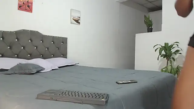 Aaronblack1  online show from 03-05-26, 03:14