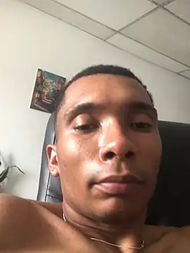 Aaronblack1  online show from 04-03-26, 06:25