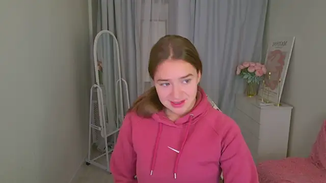 LovelyJessie online show from 11-17-25, 01:48